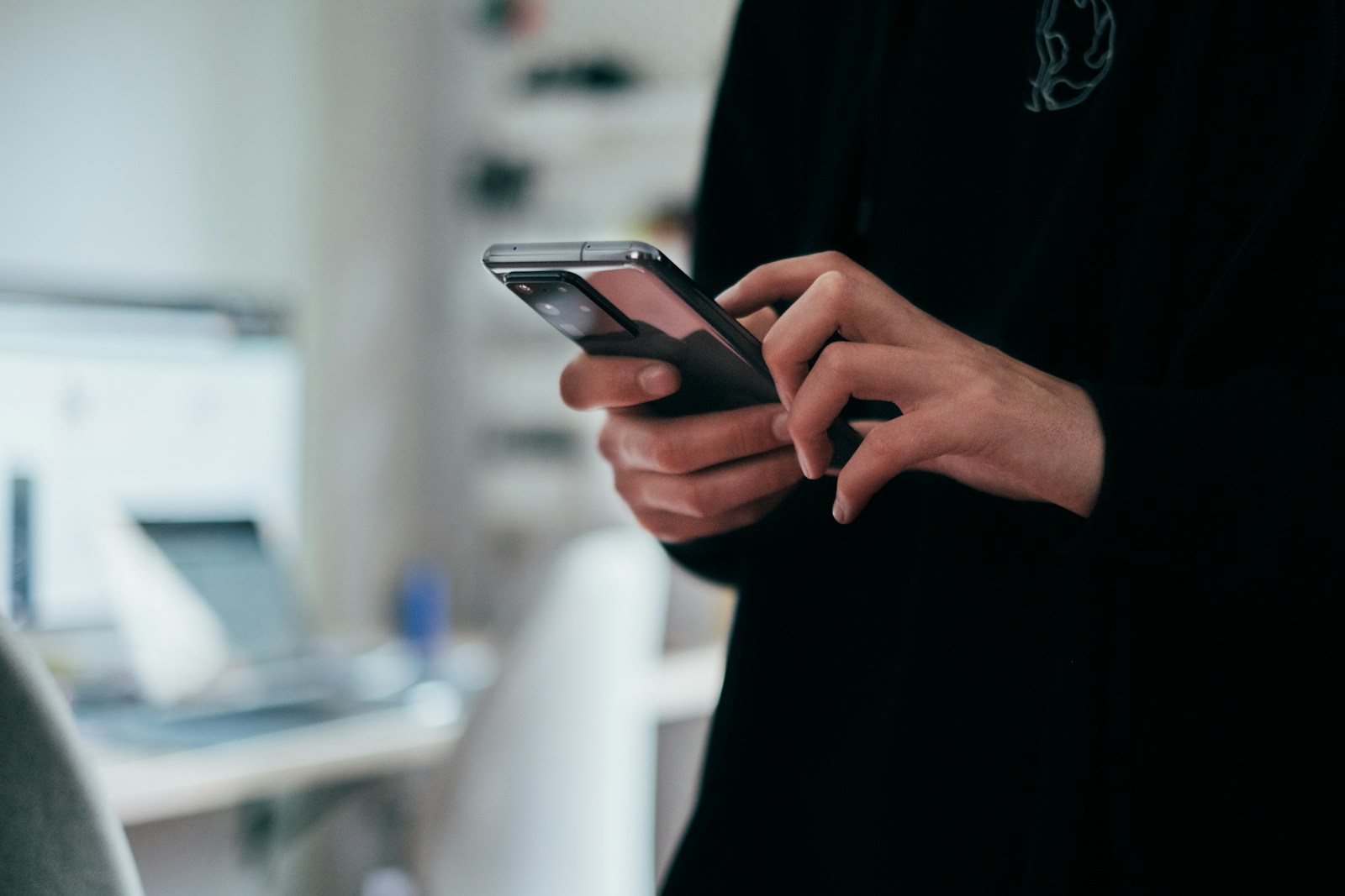 How to never miss a business call again Hand holding a smartphone with an incoming business call